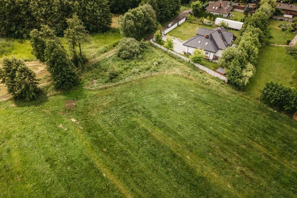 Działka  pokojowe na Sprzedaż