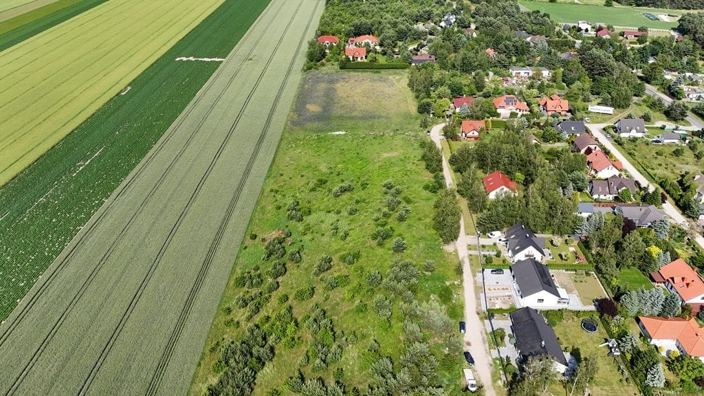 Działka  pokojowe na Sprzedaż