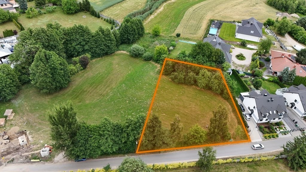 Działka  pokojowe na Sprzedaż