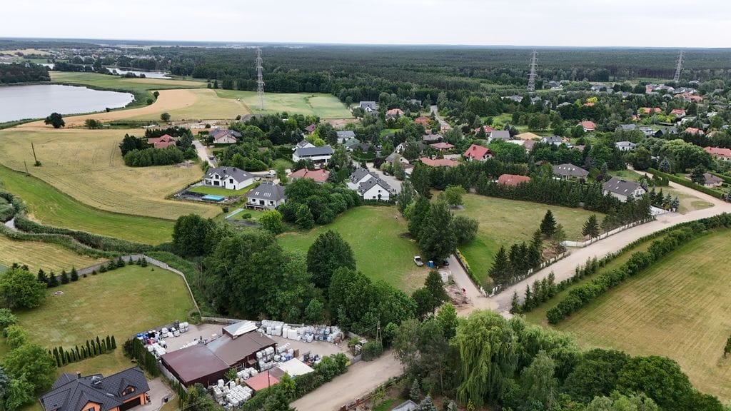 Działka  pokojowe na Sprzedaż