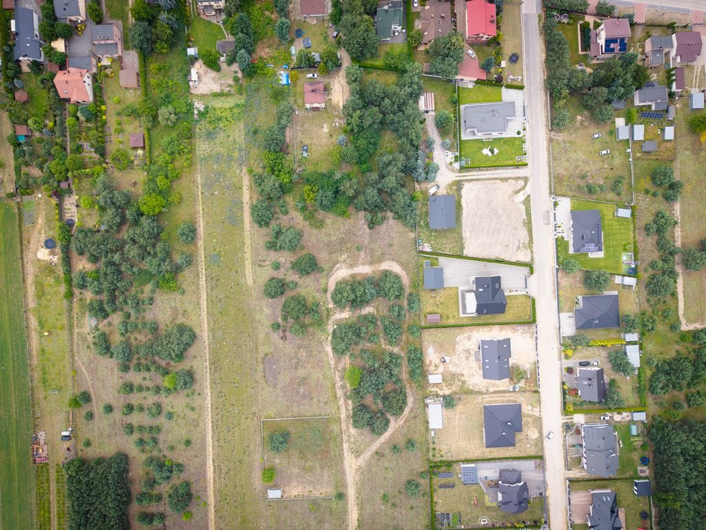 Działka  pokojowe na Sprzedaż