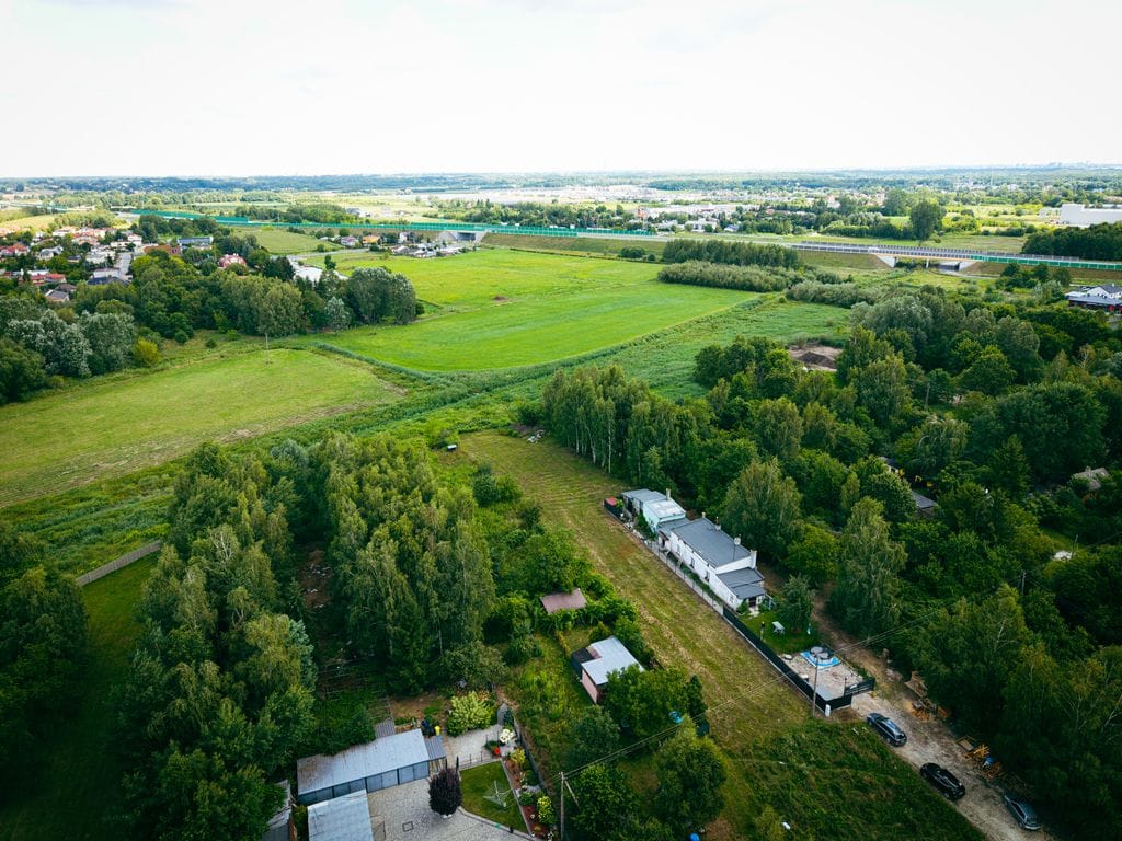 Działka  pokojowe na Sprzedaż