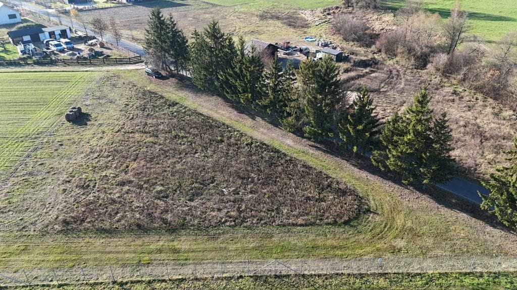 Działka  pokojowe na Sprzedaż