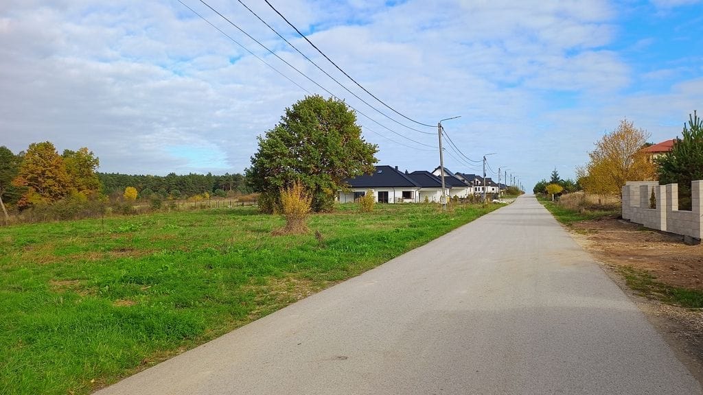 Działka  pokojowe na Sprzedaż