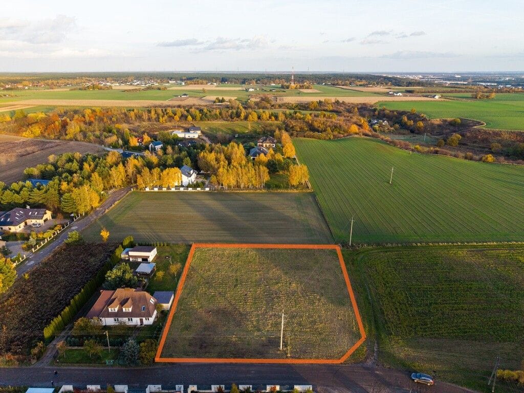 Działka  pokojowe na Sprzedaż