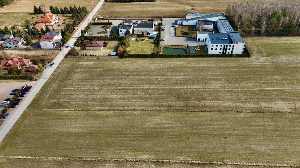 Działka  pokojowe na Sprzedaż