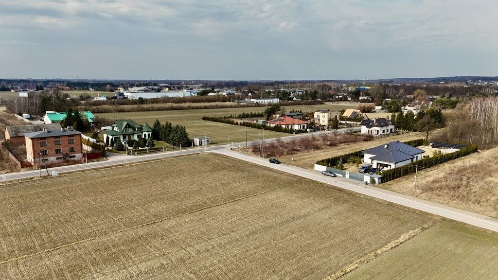 Działka  pokojowe na Sprzedaż