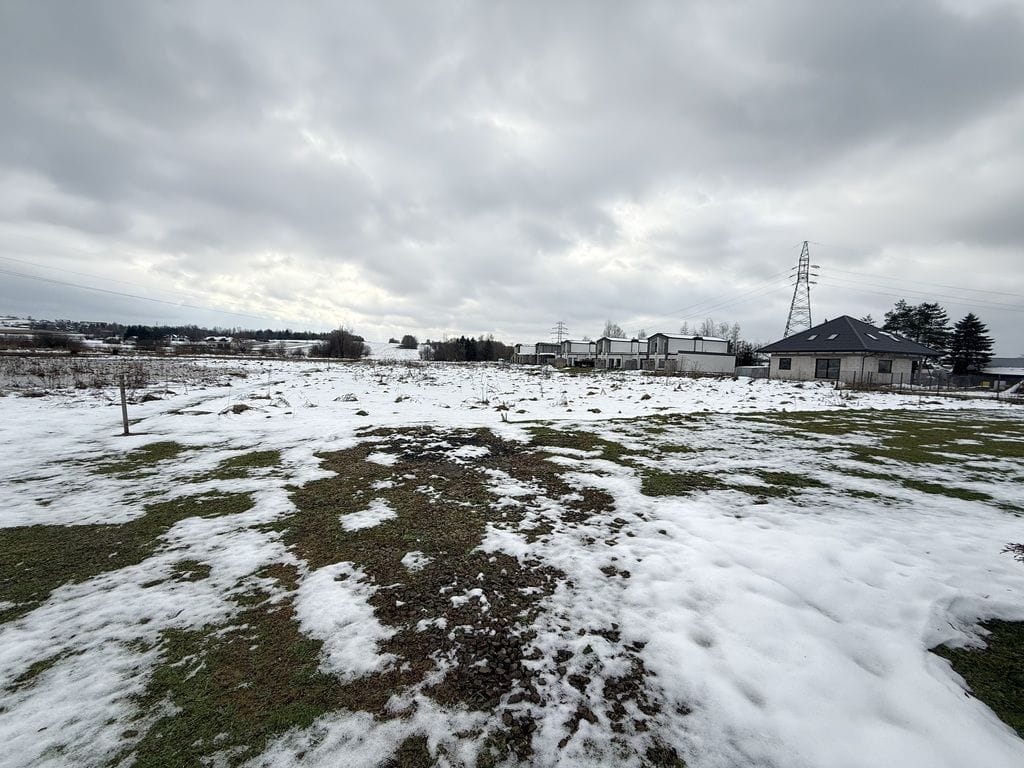 Działka  pokojowe na Sprzedaż
