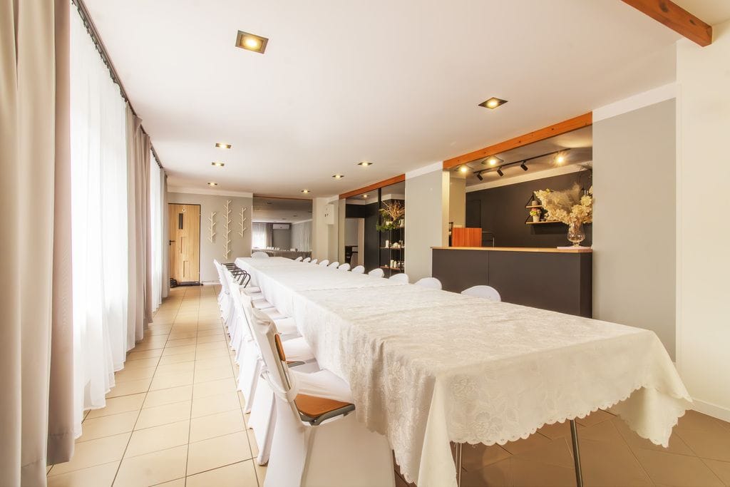 Lokal użytkowy  pokojowe na Sprzedaż