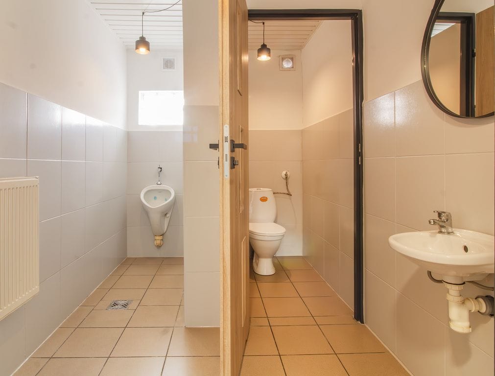 Lokal użytkowy  pokojowe na Sprzedaż