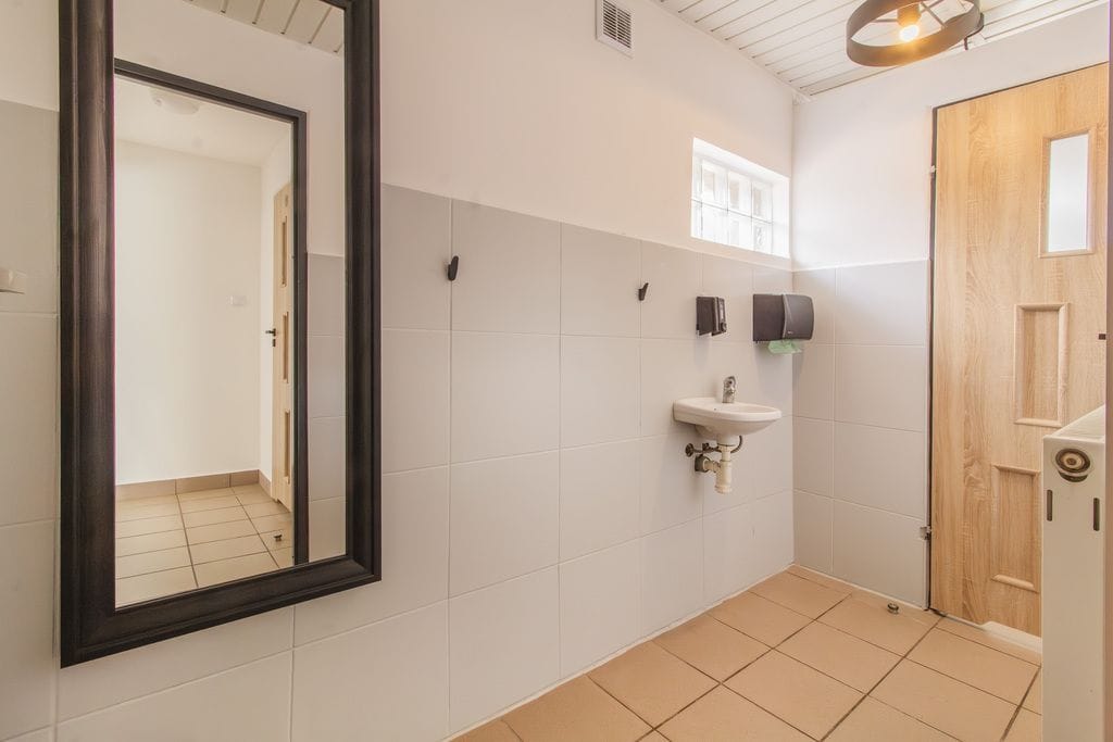 Lokal użytkowy  pokojowe na Sprzedaż