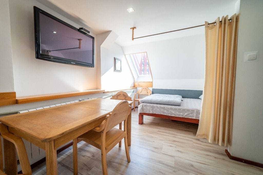 Lokal użytkowy  pokojowe na Sprzedaż