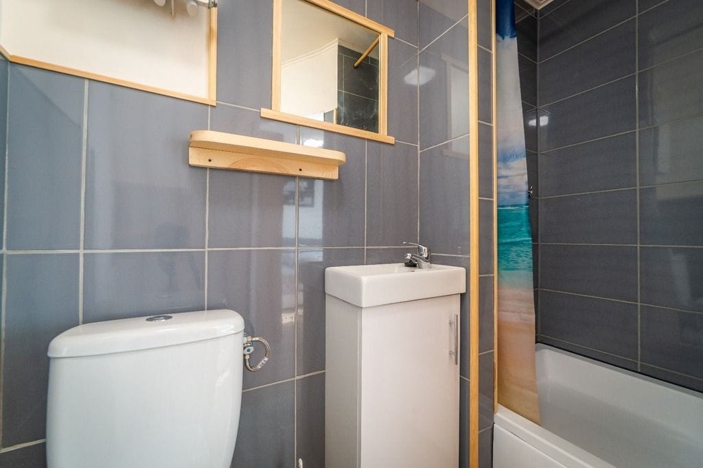 Lokal użytkowy  pokojowe na Sprzedaż