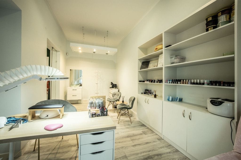 Lokal użytkowy  pokojowe na Sprzedaż