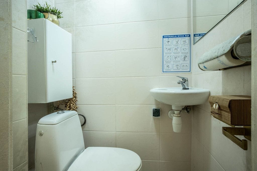 Lokal użytkowy  pokojowe na Sprzedaż