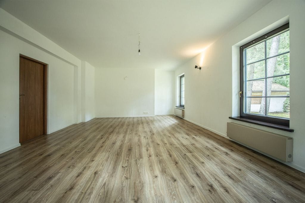 Dom 7 pokojowe na Sprzedaż