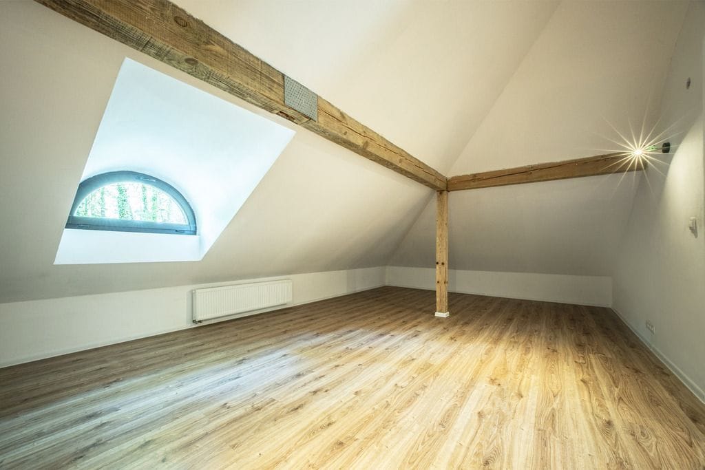 Dom 7 pokojowe na Sprzedaż