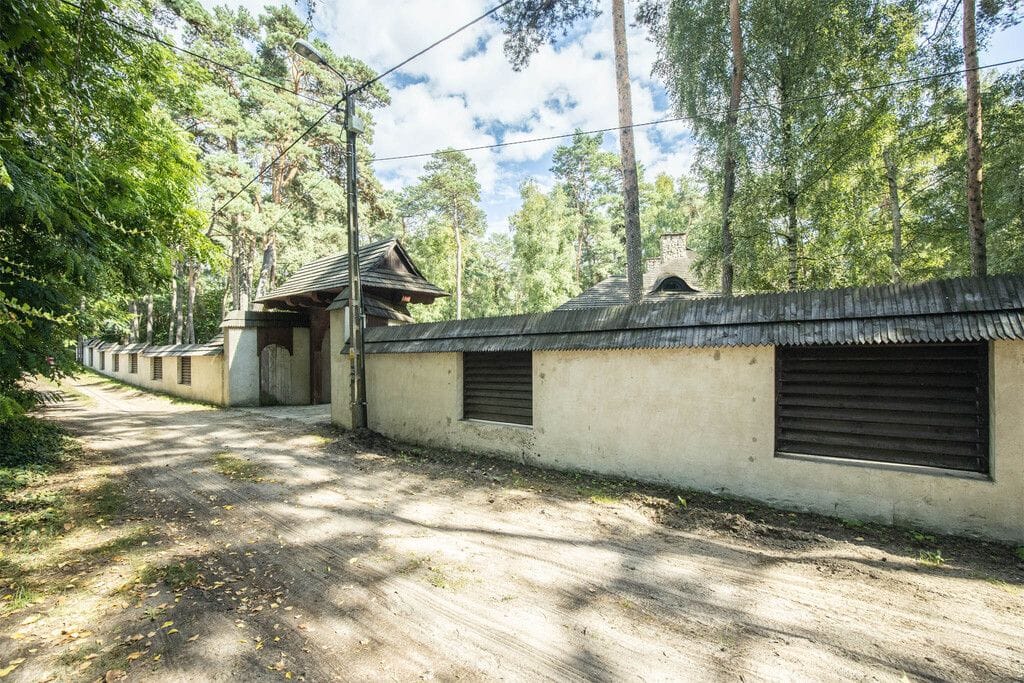 Dom 7 pokojowe na Sprzedaż