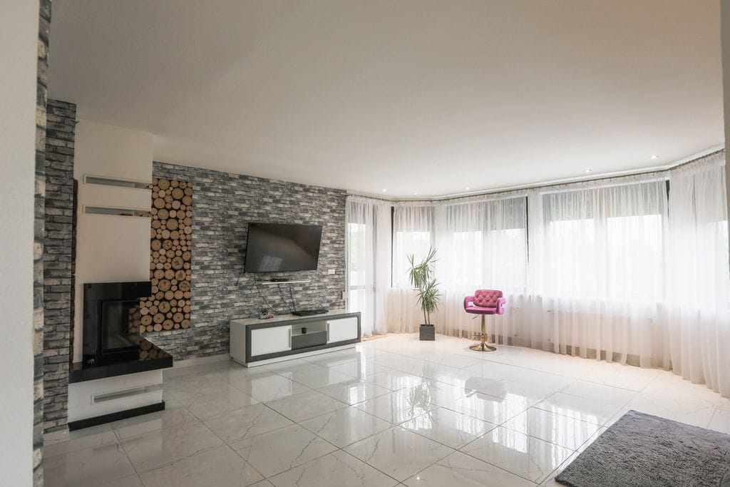 Dom 8 pokojowe na Sprzedaż