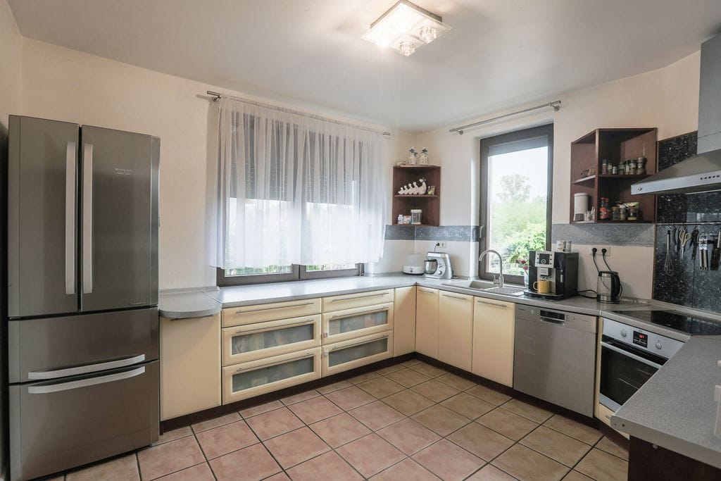 Dom 8 pokojowe na Sprzedaż