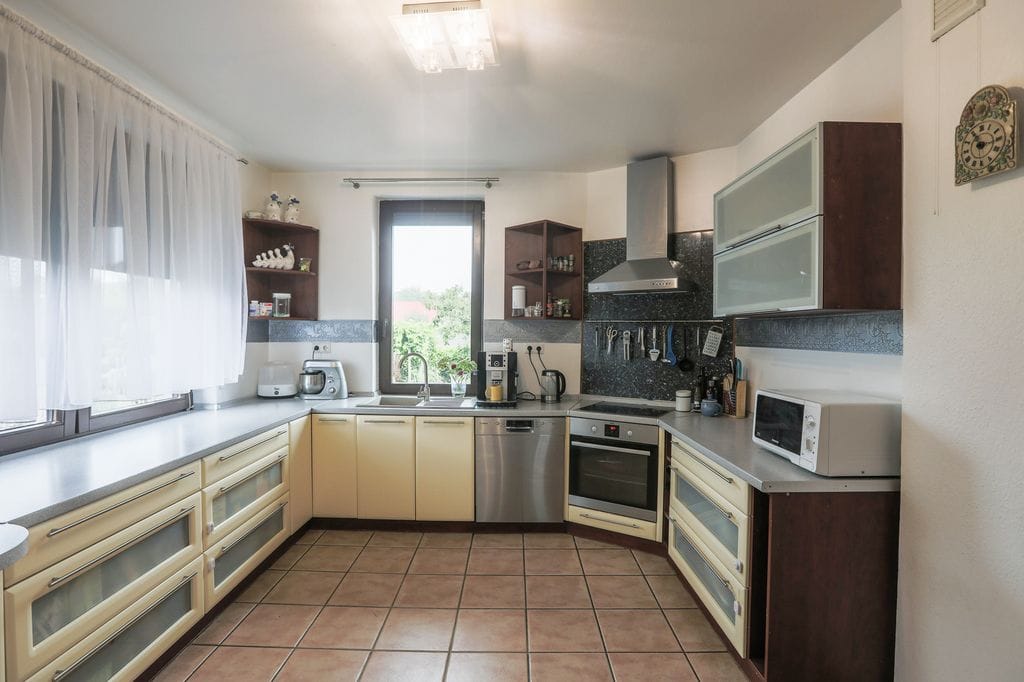 Dom 8 pokojowe na Sprzedaż