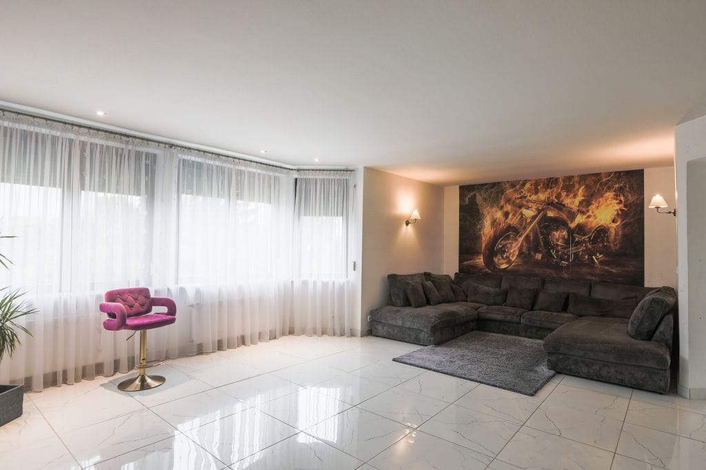 Dom 8 pokojowe na Sprzedaż