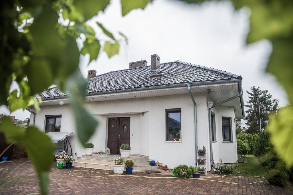 Dom 8 pokojowe na Sprzedaż