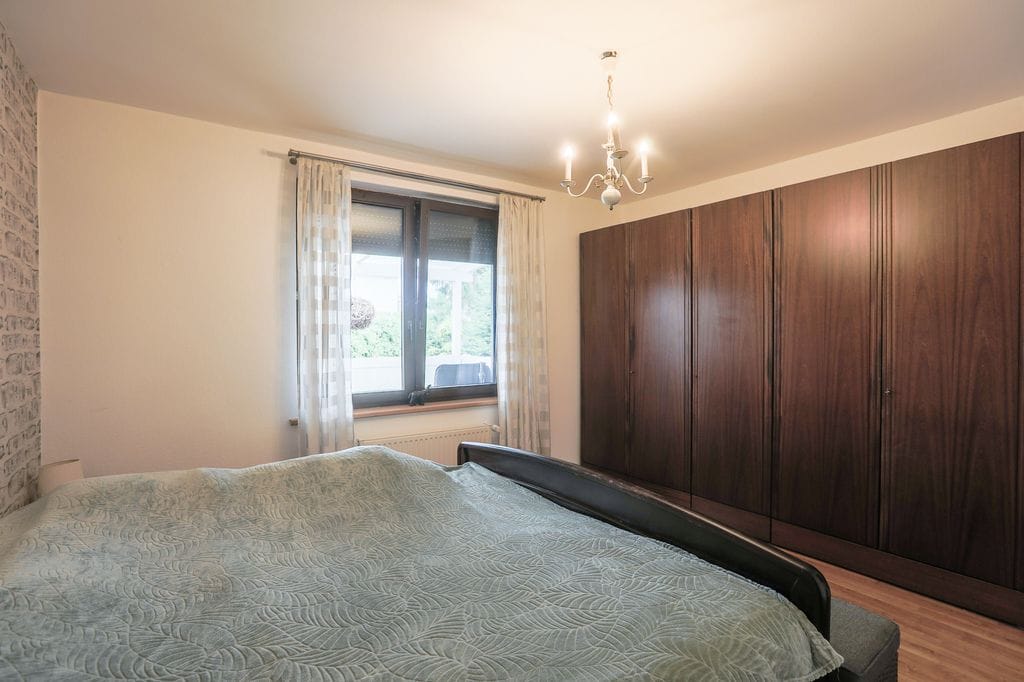 Dom 8 pokojowe na Sprzedaż