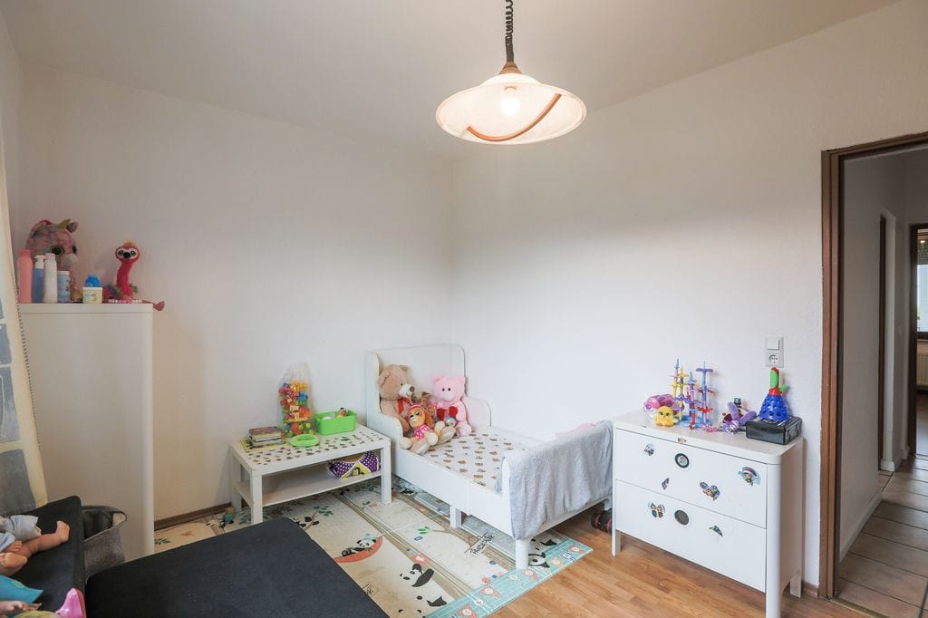 Dom 8 pokojowe na Sprzedaż