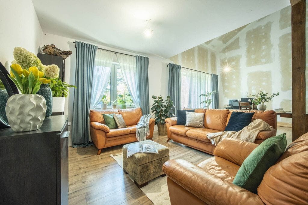 Dom 6 pokojowe na Sprzedaż