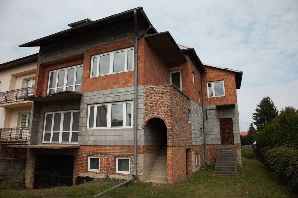 Dom 7 pokojowe na Sprzedaż