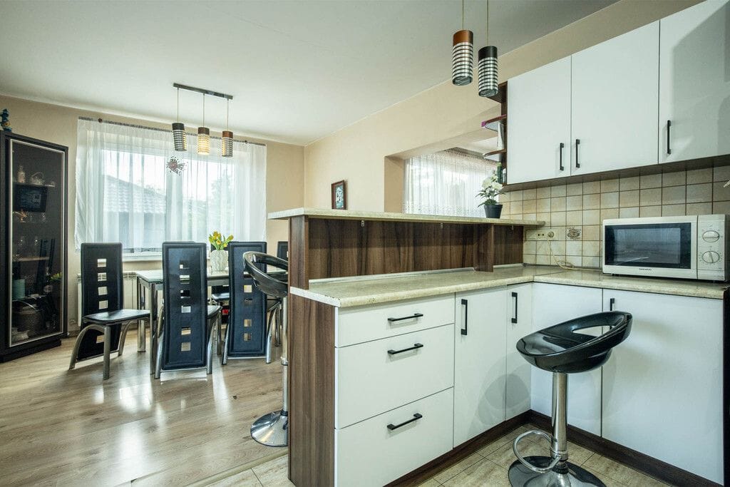 Dom 5 pokojowe na Sprzedaż