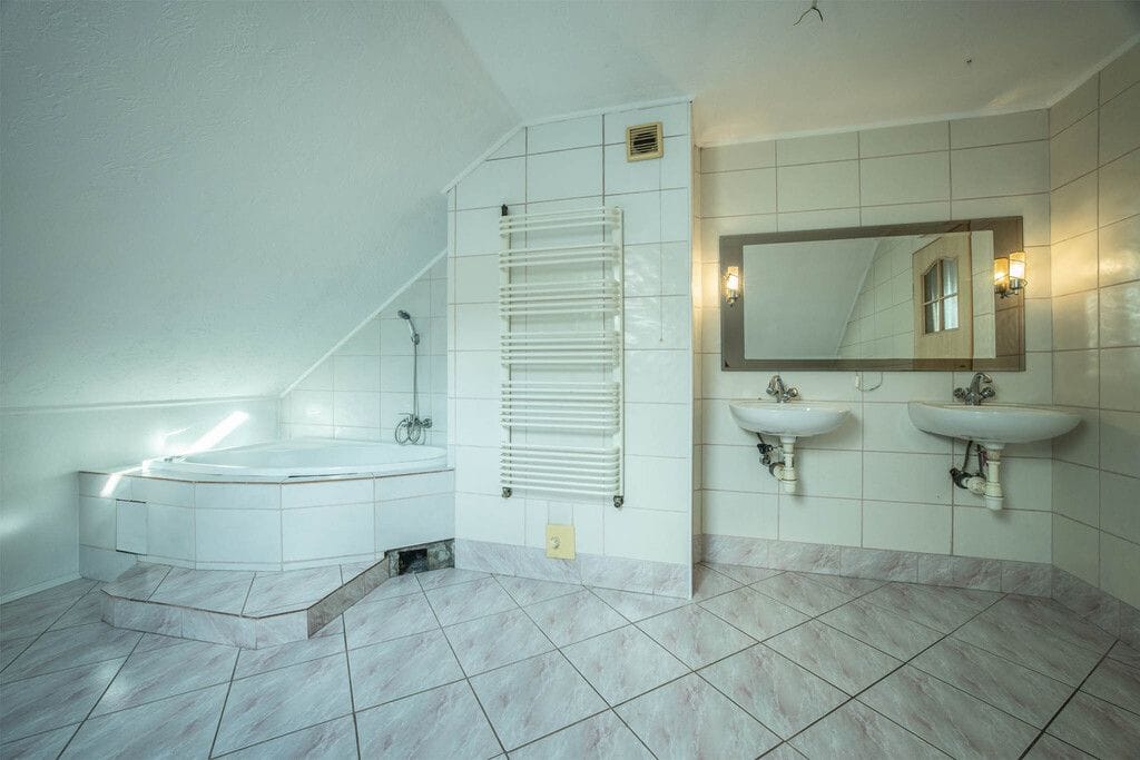 Dom 5 pokojowe na Sprzedaż