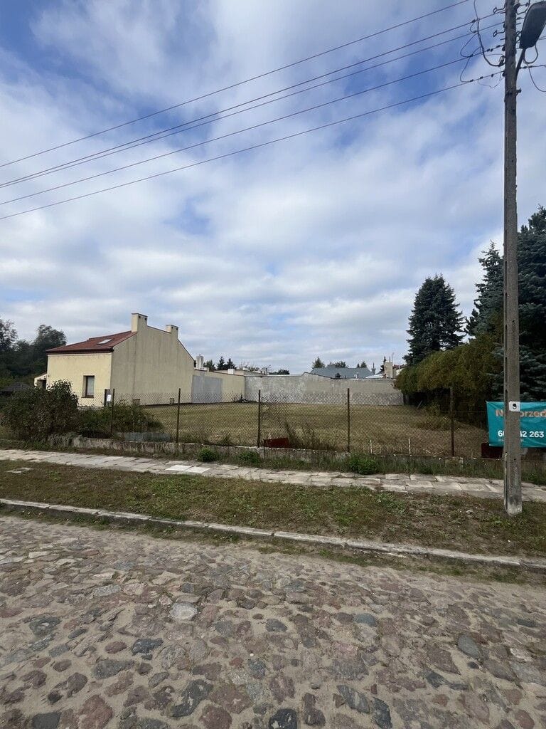 Działka  pokojowe na Sprzedaż