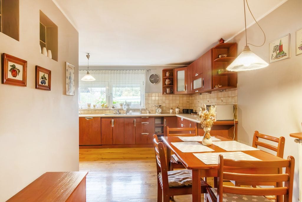 Dom 5 pokojowe na Sprzedaż