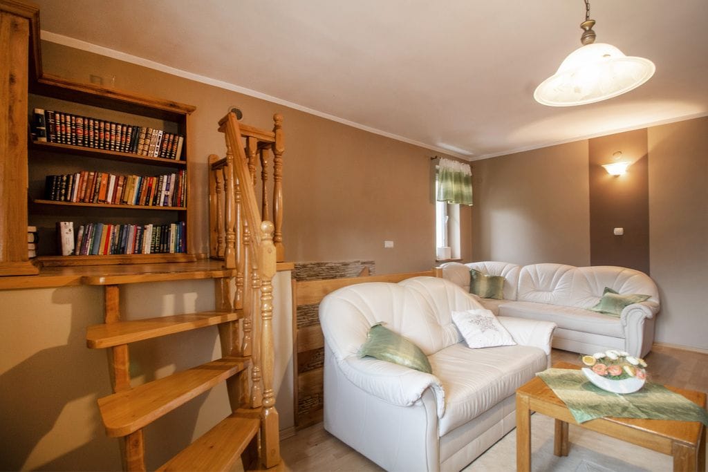 Dom 5 pokojowe na Sprzedaż