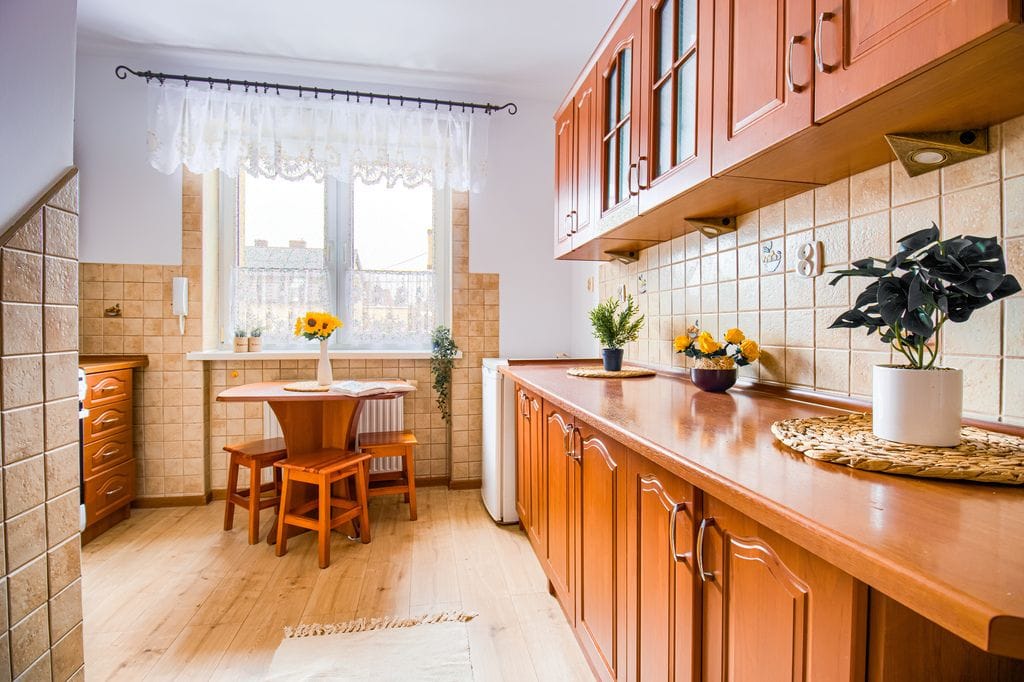 Dom 8 pokojowe na Sprzedaż