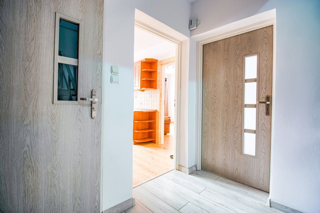 Dom 8 pokojowe na Sprzedaż