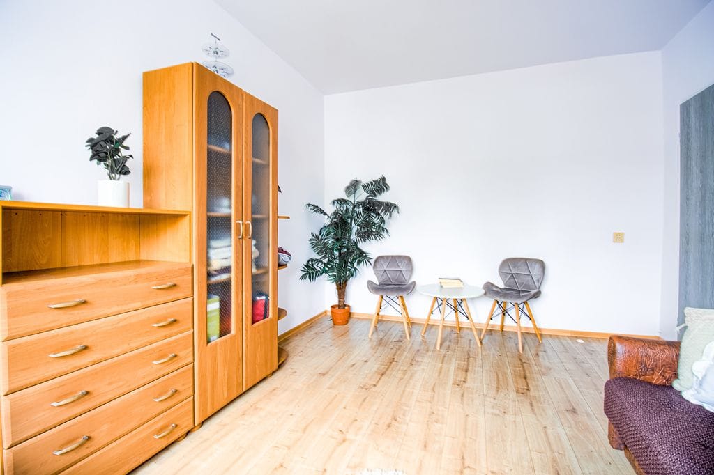 Dom 8 pokojowe na Sprzedaż