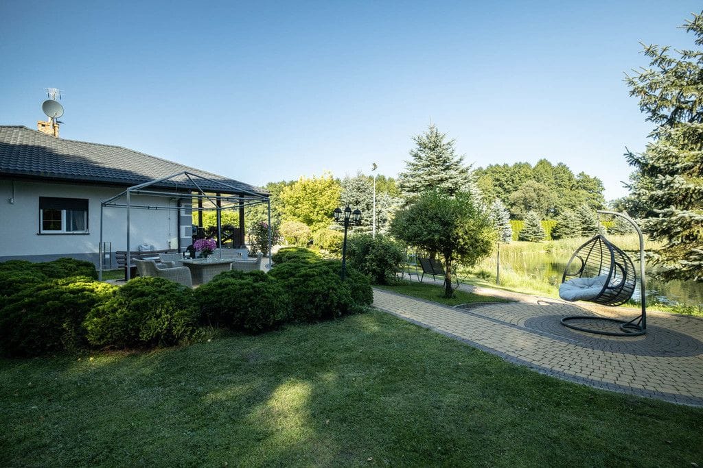 Dom 6 pokojowe na Sprzedaż