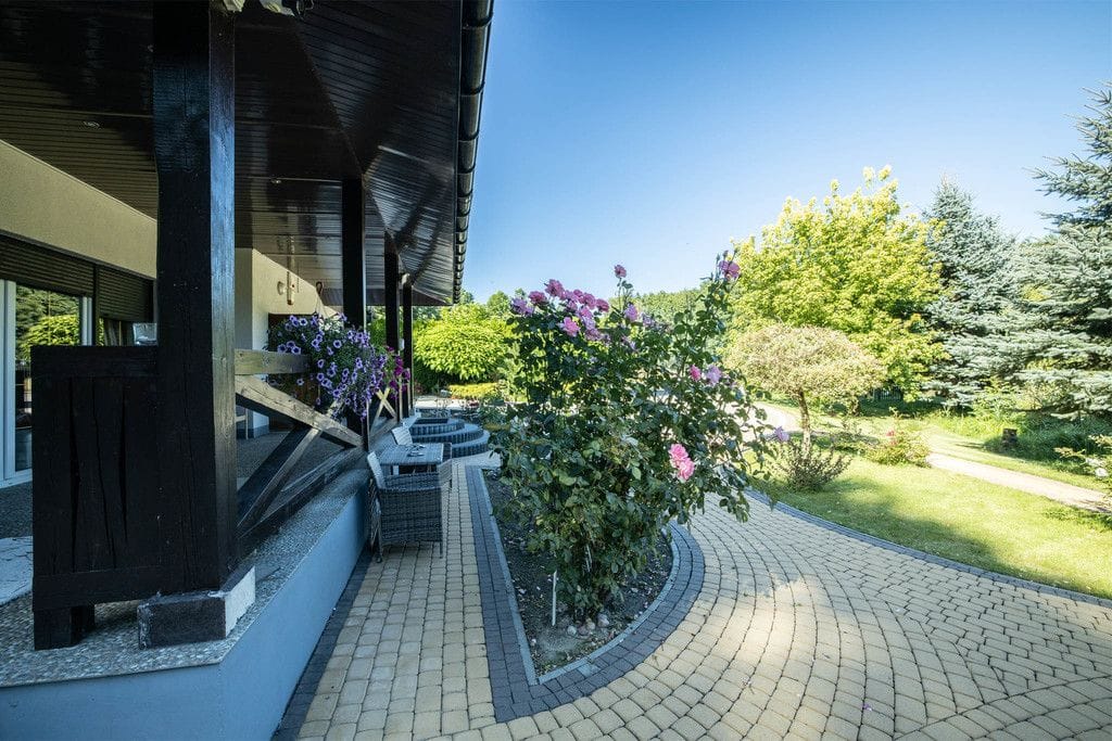 Dom 6 pokojowe na Sprzedaż