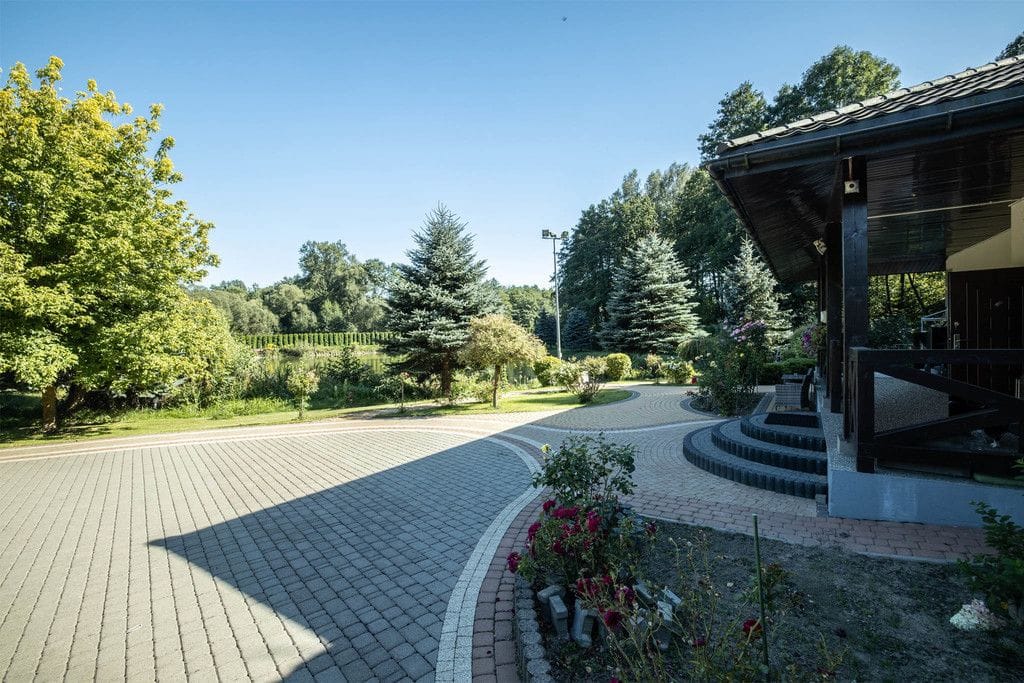 Dom 6 pokojowe na Sprzedaż