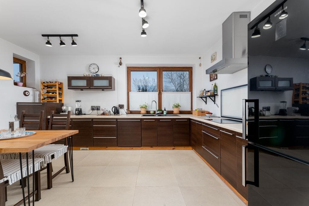 Dom 4 pokojowe na Sprzedaż