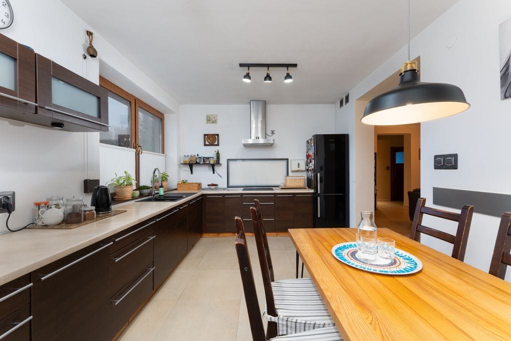 Dom 4 pokojowe na Sprzedaż