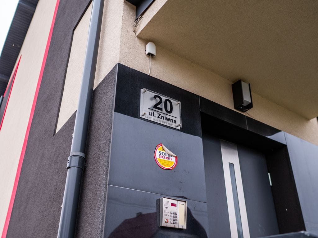 Dom 18 pokojowe na Sprzedaż