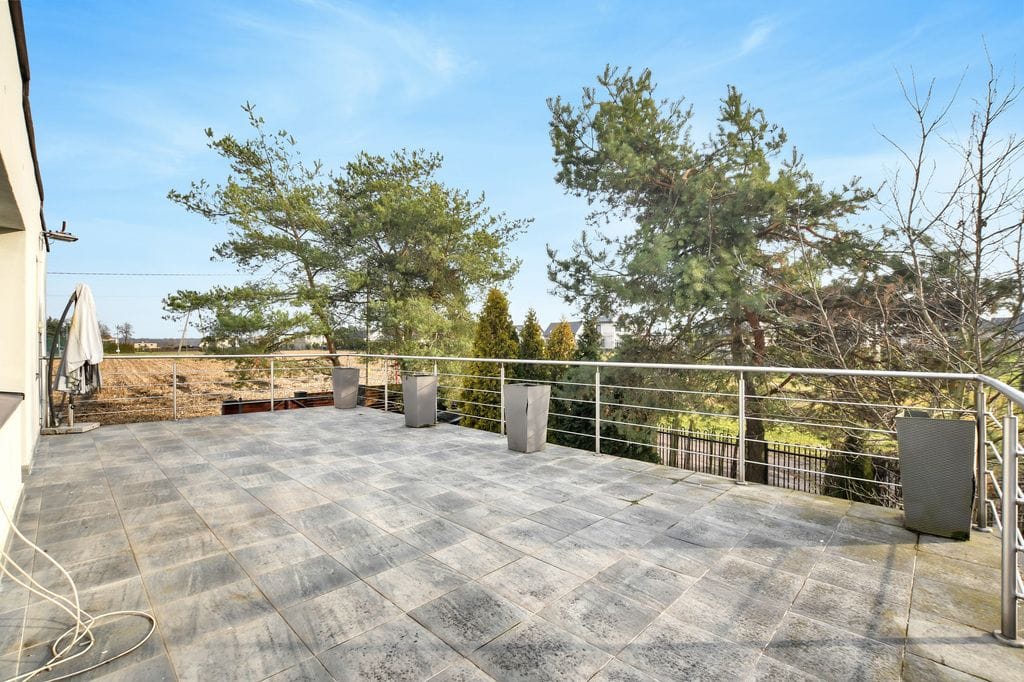 Dom 5 pokojowe na Sprzedaż