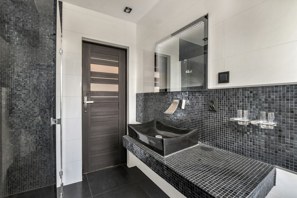 Dom 5 pokojowe na Sprzedaż