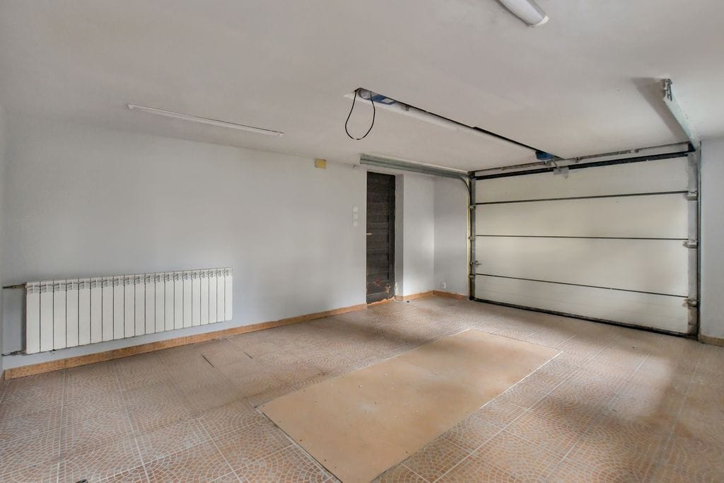 Dom 5 pokojowe na Sprzedaż