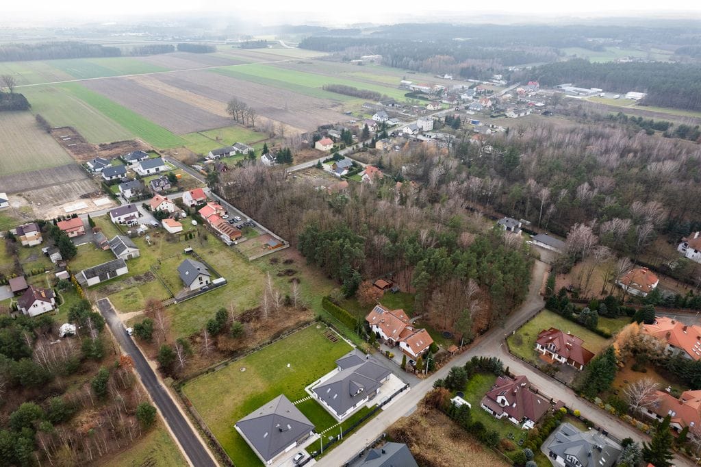 Działka  pokojowe na Sprzedaż
