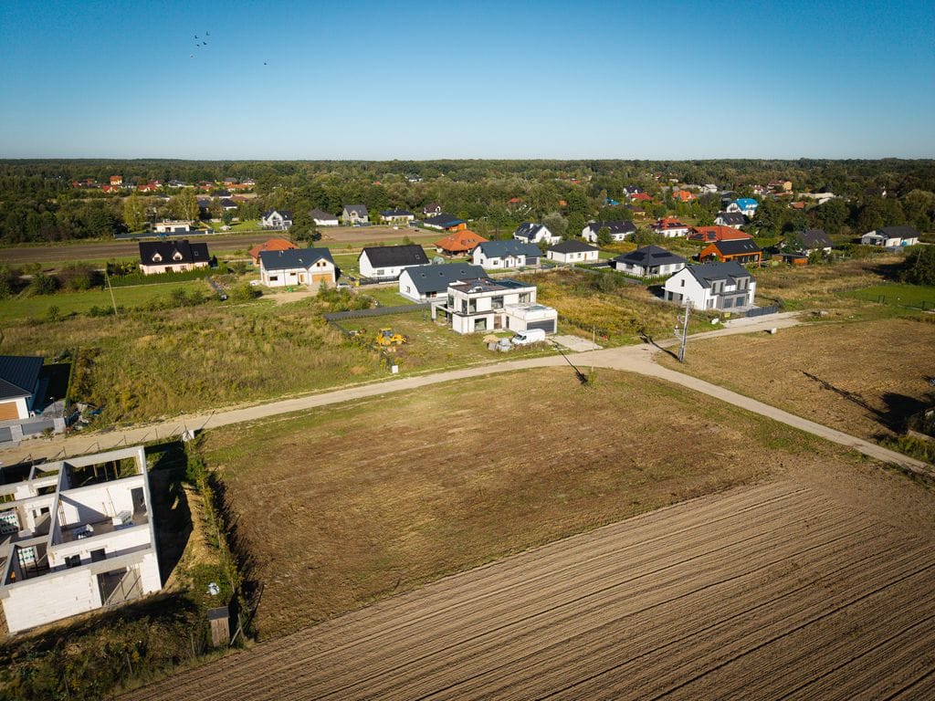 Działka  pokojowe na Sprzedaż